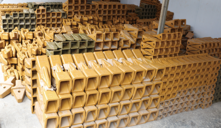 挖掘机类、装载机类、···